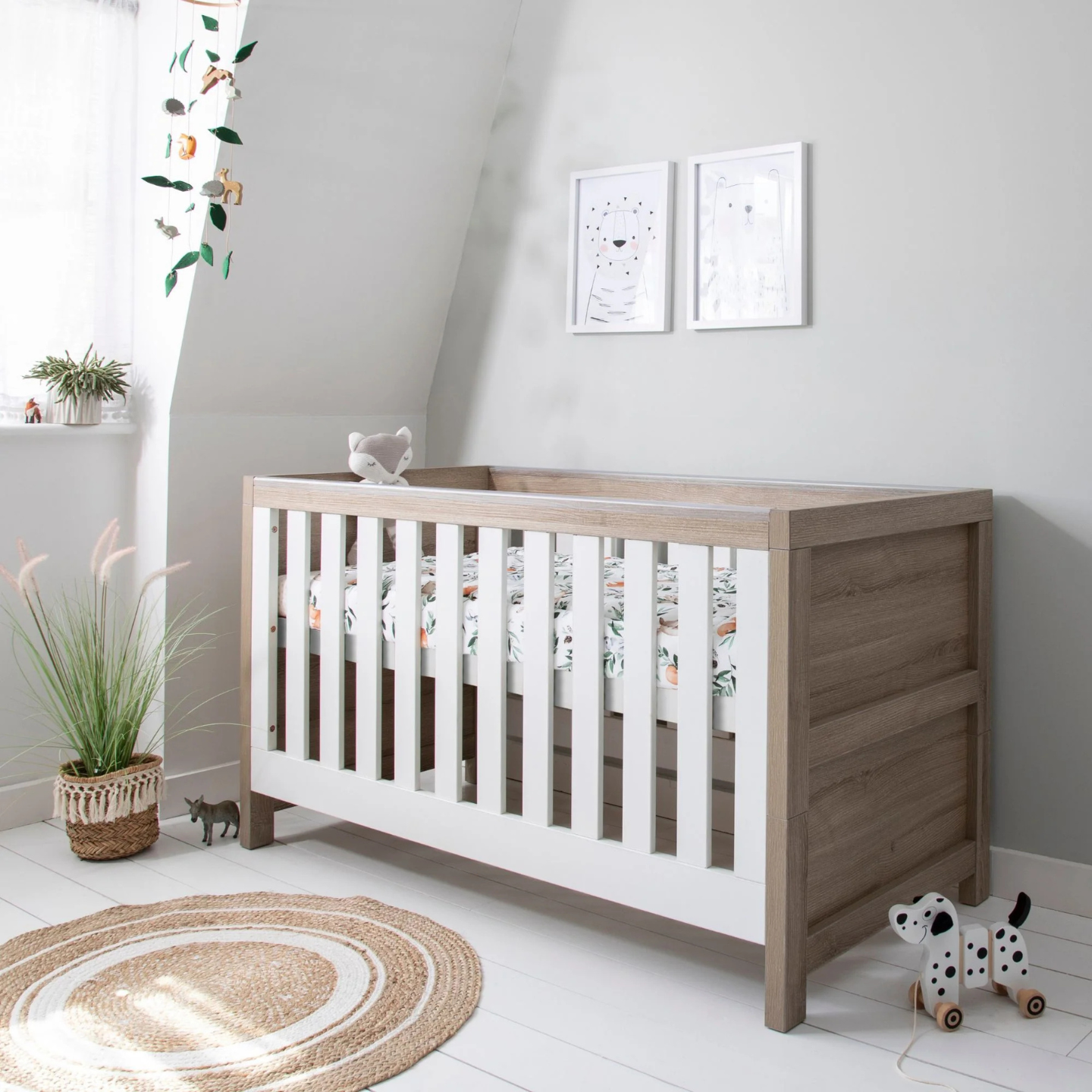 Tutti Bambini Modena 3 in 1 Cot bed in White/Oak
