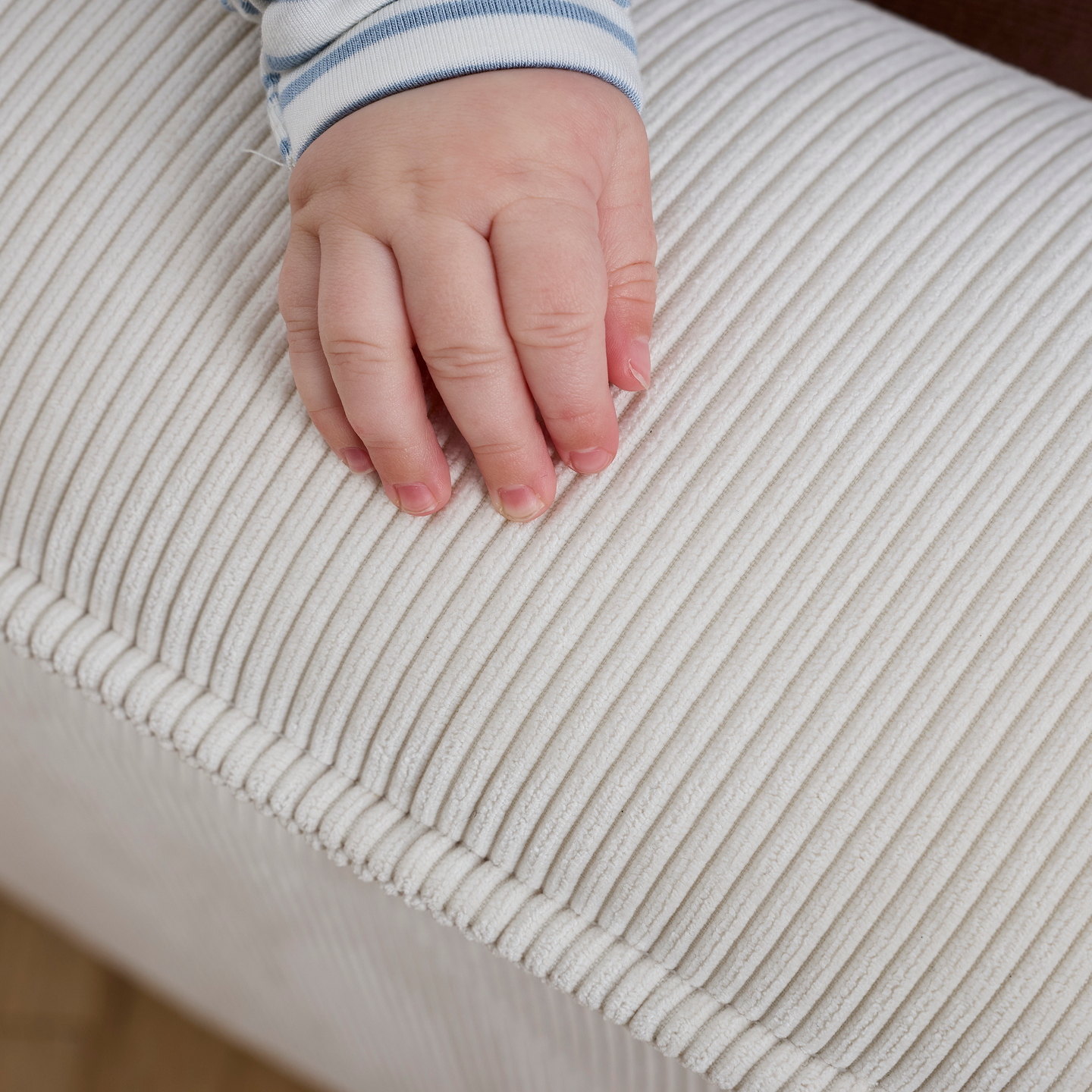 Louie Electric Recliner Glider Nursery Chair in Coconut Corduroy