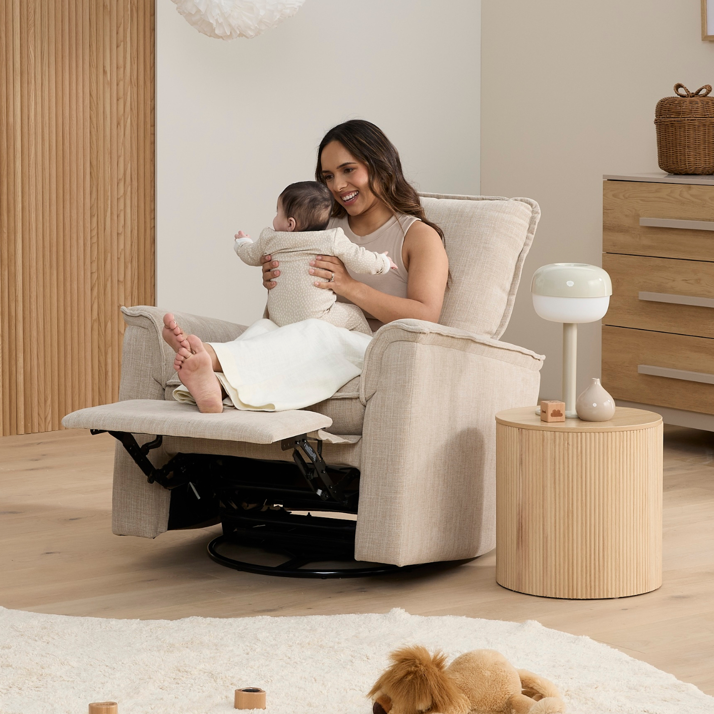 Louie Recliner Glider Nursery Chair in Latté