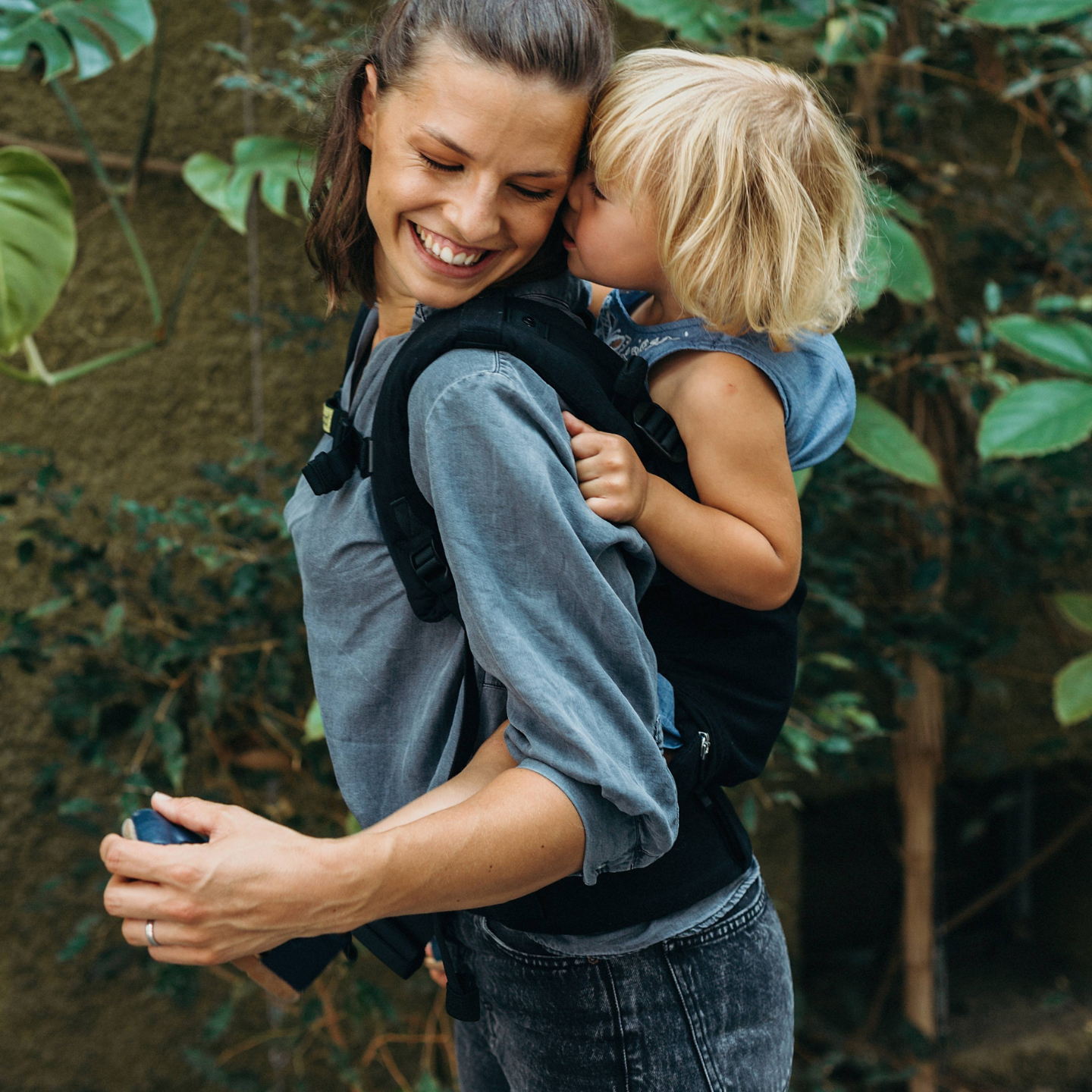 Boba X Adjustable Carrier in Black
