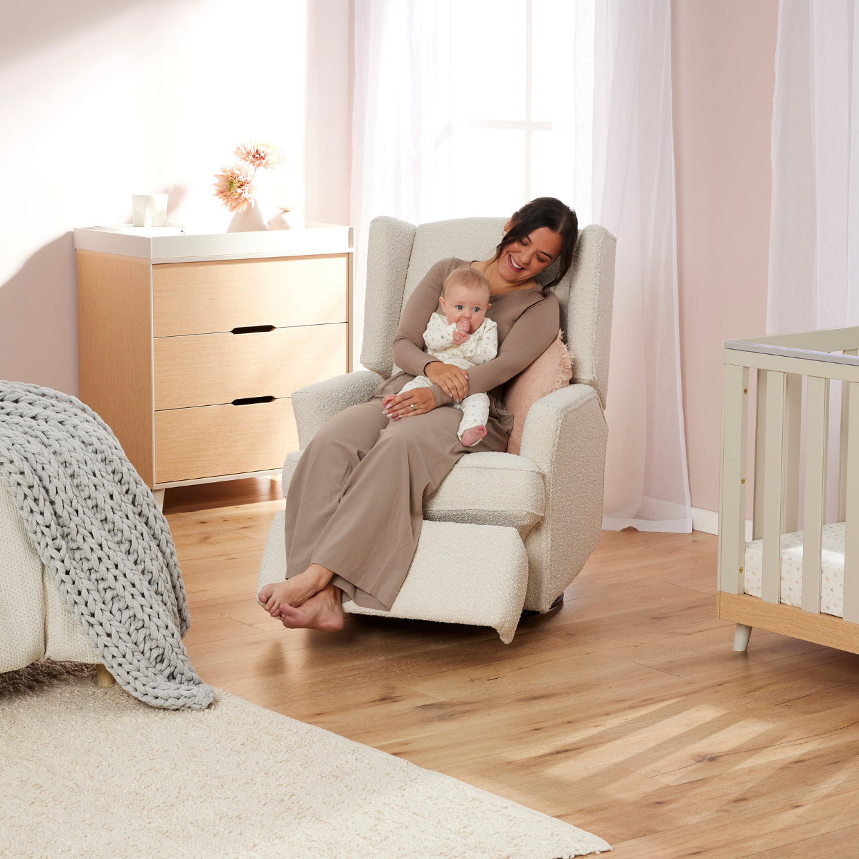 Chelsea Electric Recliner Glider Chair with USB in Vanilla Bouclé