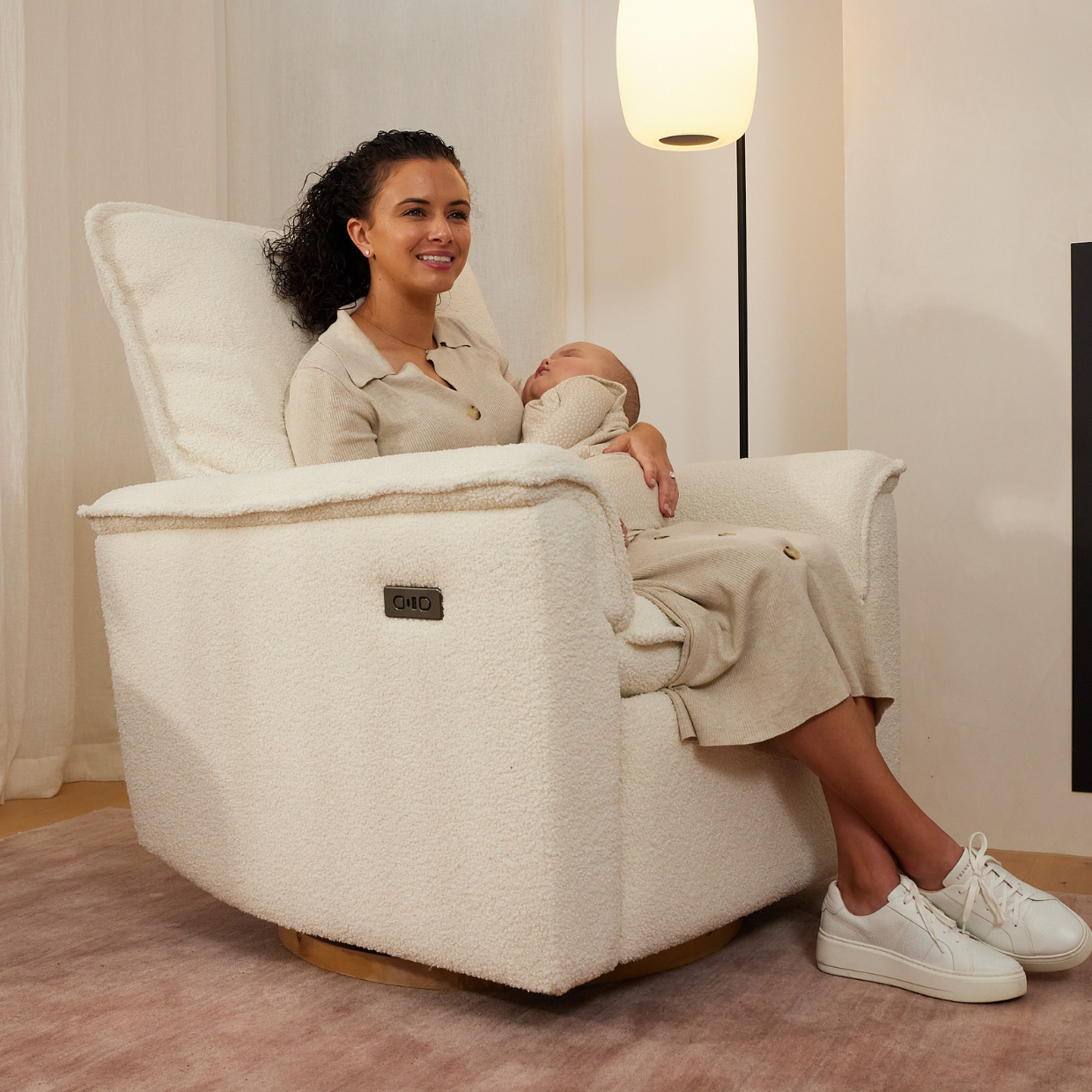 Louie Electric Recliner Glider Nursery Chair in Coconut Teddy