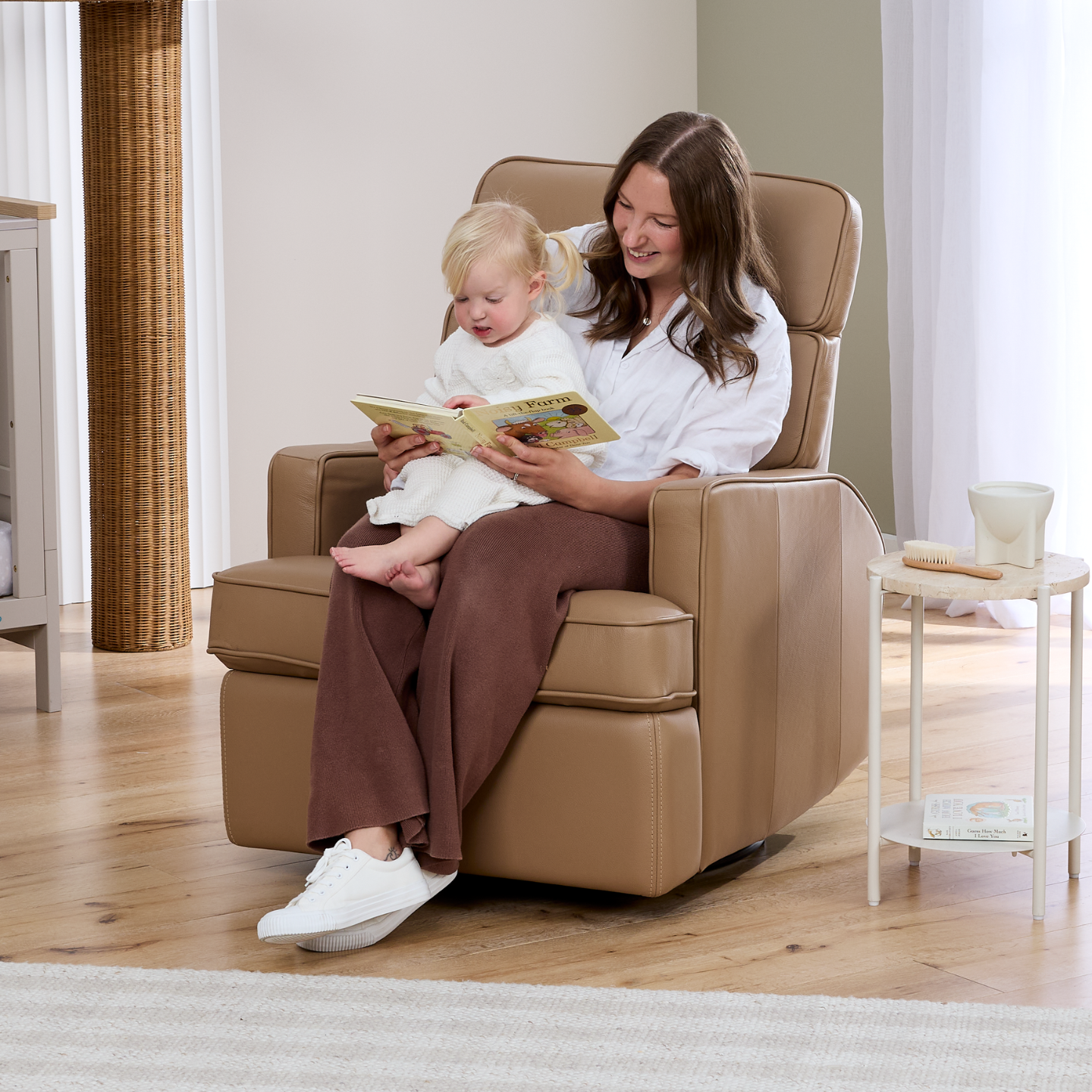 Leo Electric Recliner Glider Chair with USB in Palomino Leather