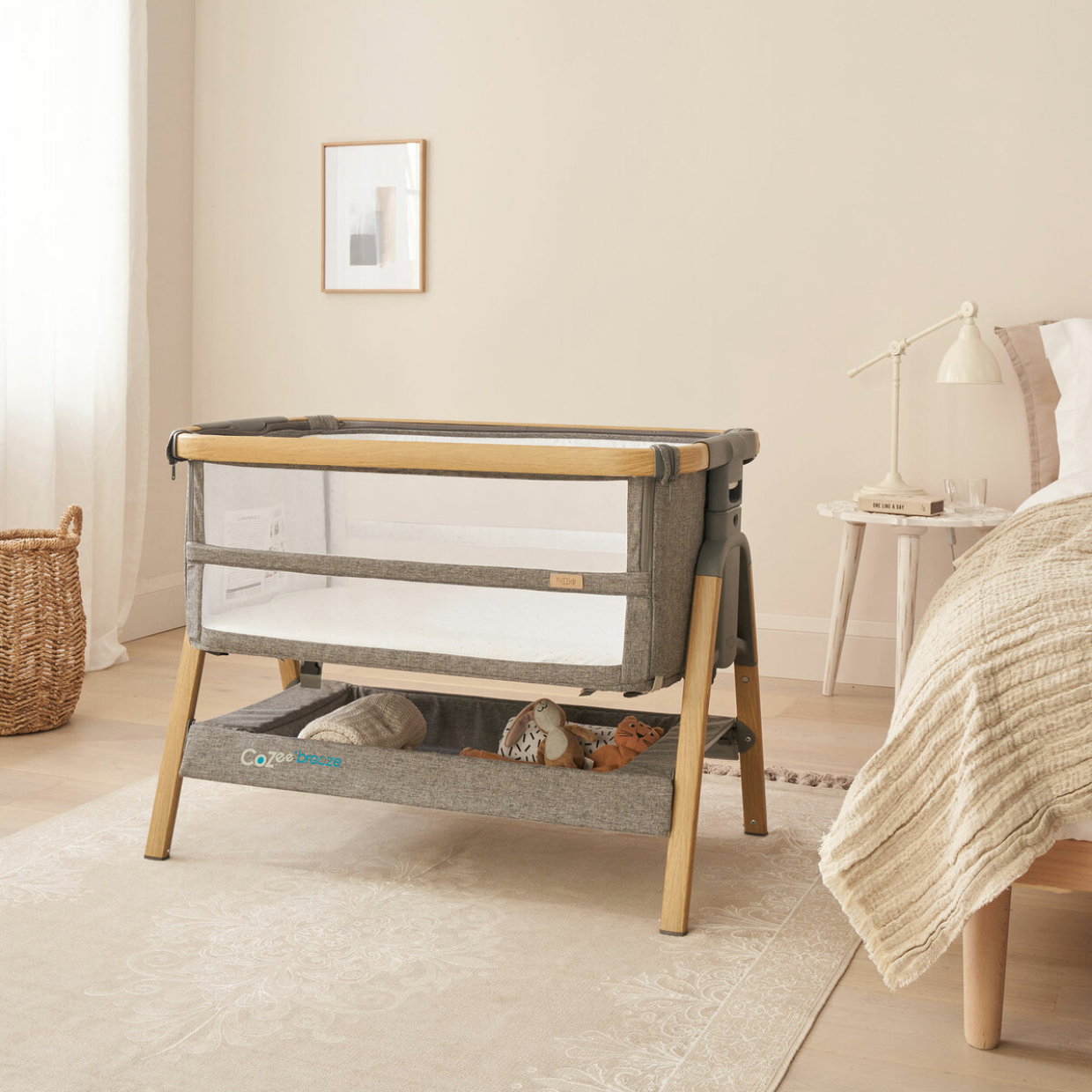 CoZee Breeze Plus Co-sleeping Bassinet with Rocking Legs in Oak Charcoal