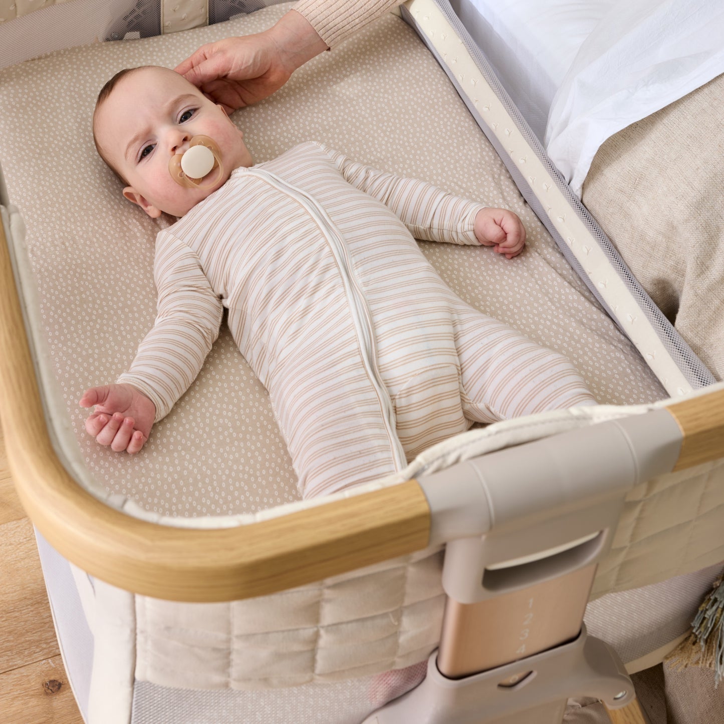 CoZee Breeze Sense Co-Sleeping Bassinet with Rocking Legs in Toasted Oak & Sand