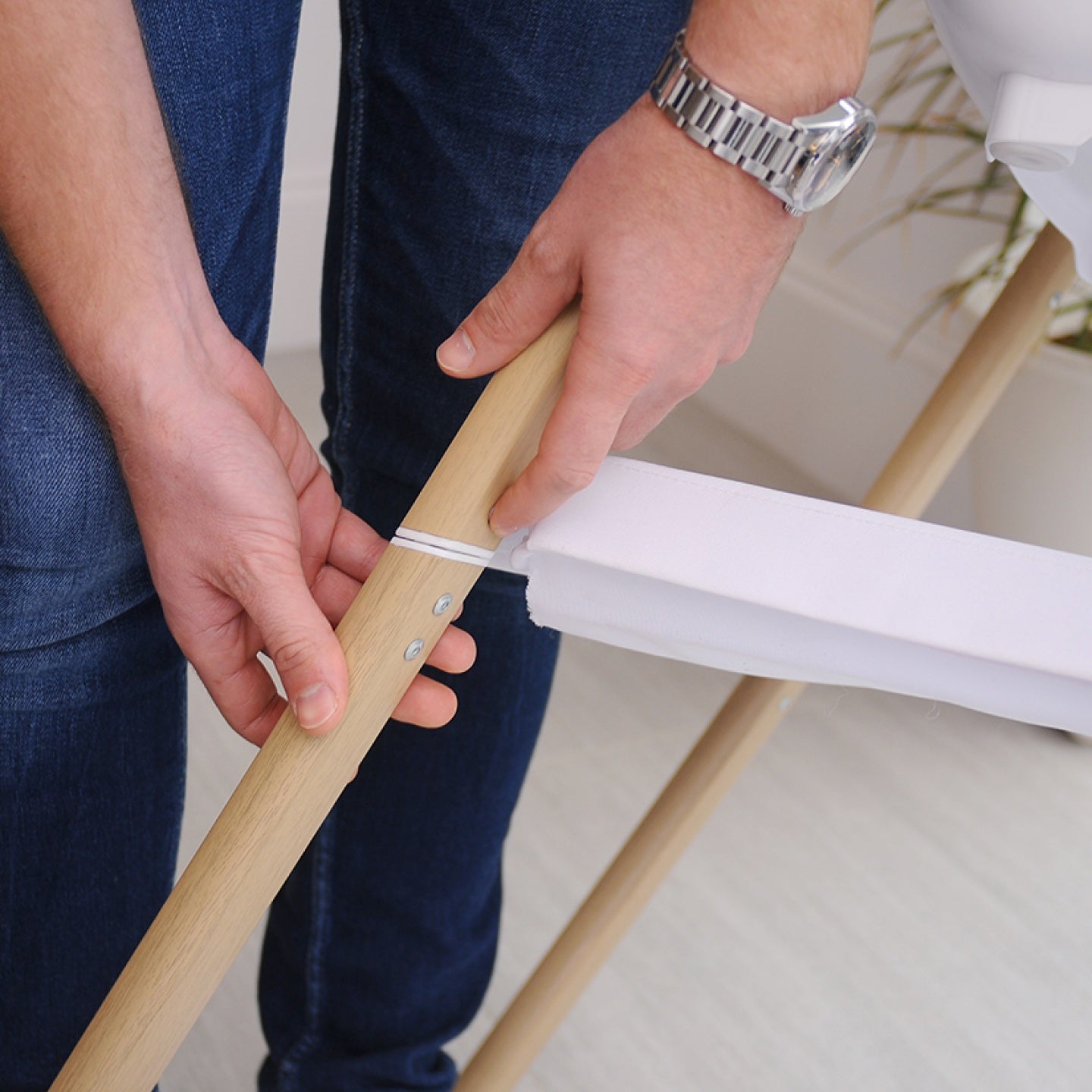 Nova Evolutionary High Chair in White Oak