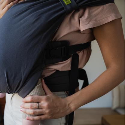 Boba Bliss Adjustable Carrier in Charcoal