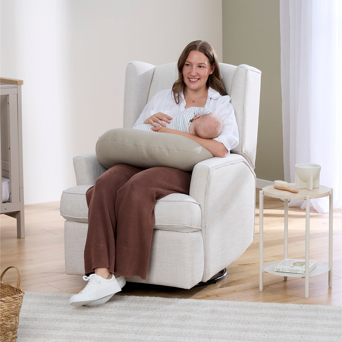 Chelsea Electric Recliner Glider Chair with USB in Eggshell
