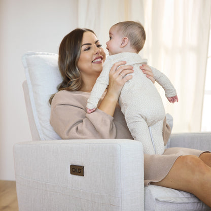 Frankie Electric Recliner Glider Nursery Chair in Eggshell