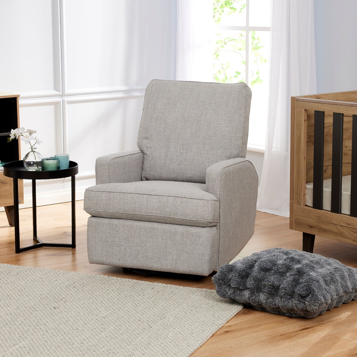 Quinn Recliner Glider Nursery Chair in Pure Grey
