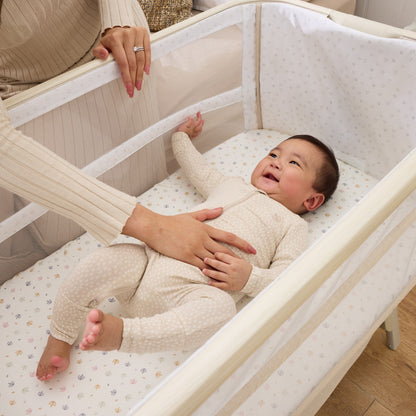 CoZee Breeze Lite Co-sleeping Bassinet in Whitewash Ash and Mushroom