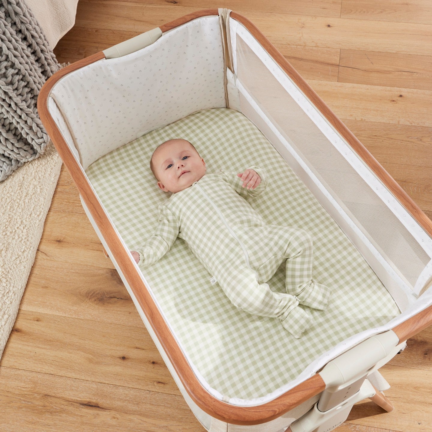 CoZee Breeze Plus Co-Sleeping Bassinet with Rocking Legs in Scandi Walnut and Ecru