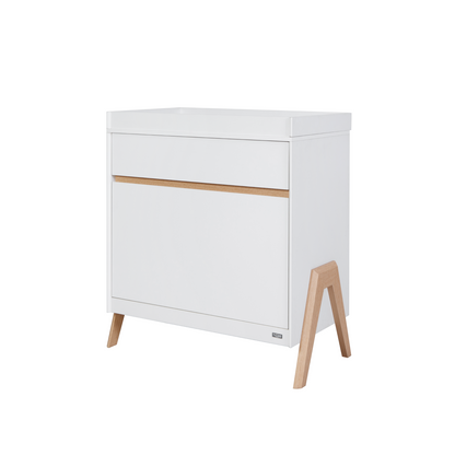 Fuori Cot Set in White & Light Oak with Quinn Electric in Eggshell