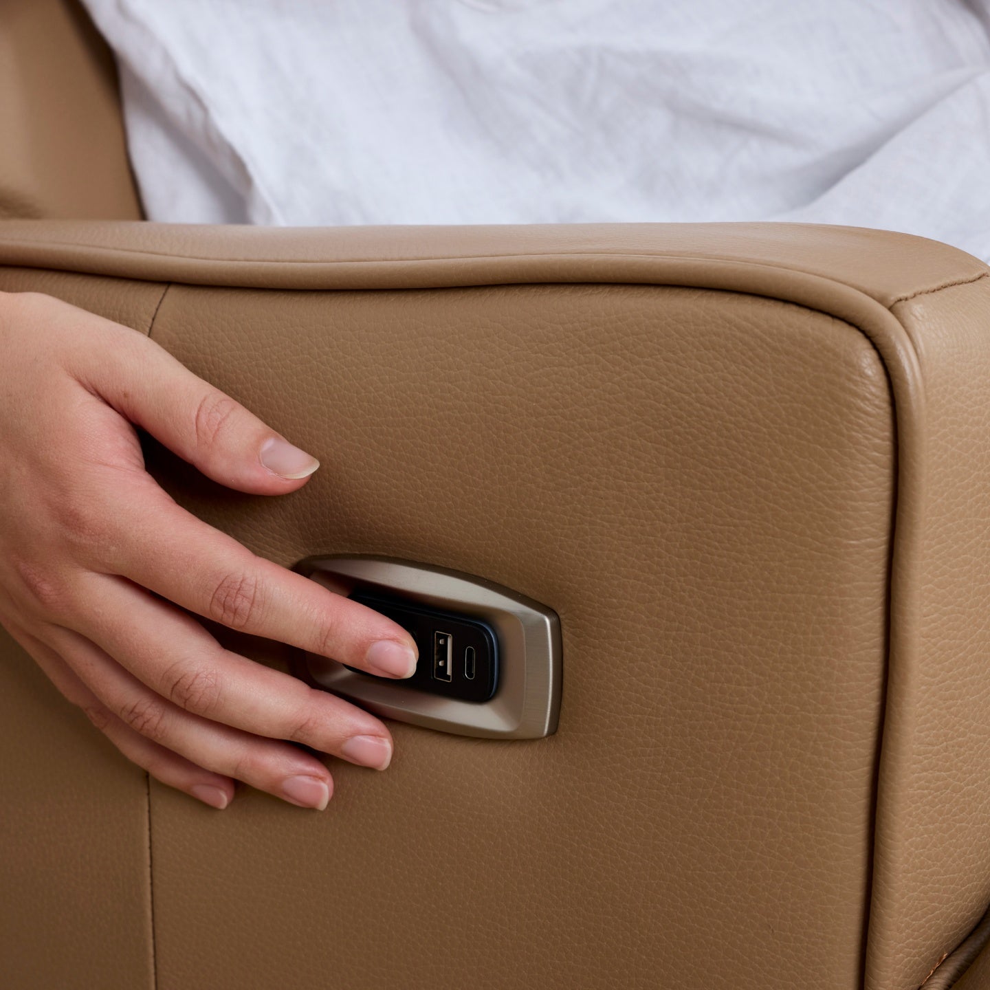 Leo Electric Recliner Glider Chair with USB in Palomino Leather