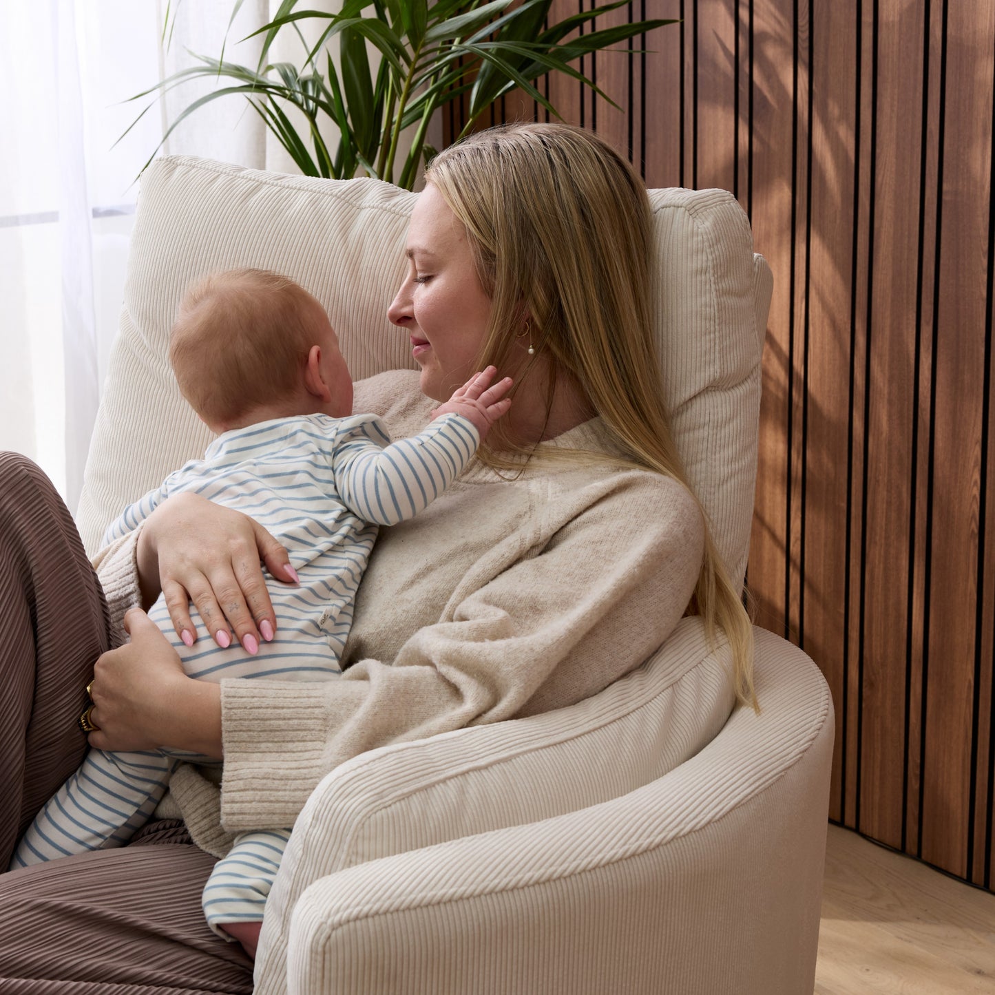 Lola Electric Recliner Glider Nursery Chair in Coconut Corduroy