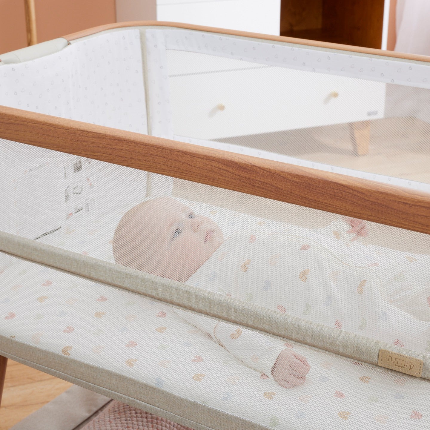CoZee Breeze Plus Co-Sleeping Bassinet with Rocking Legs in Scandi Walnut and Ecru