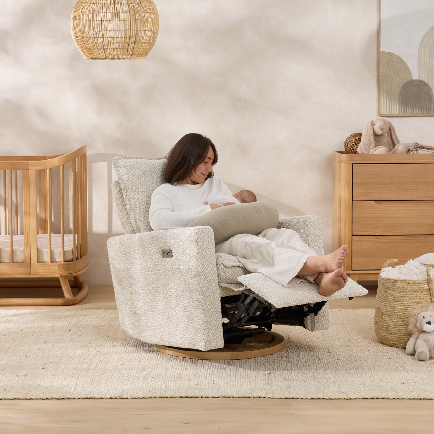 Frankie Electric Recliner Glider Nursery Chair in Light Beige Soft Tweed