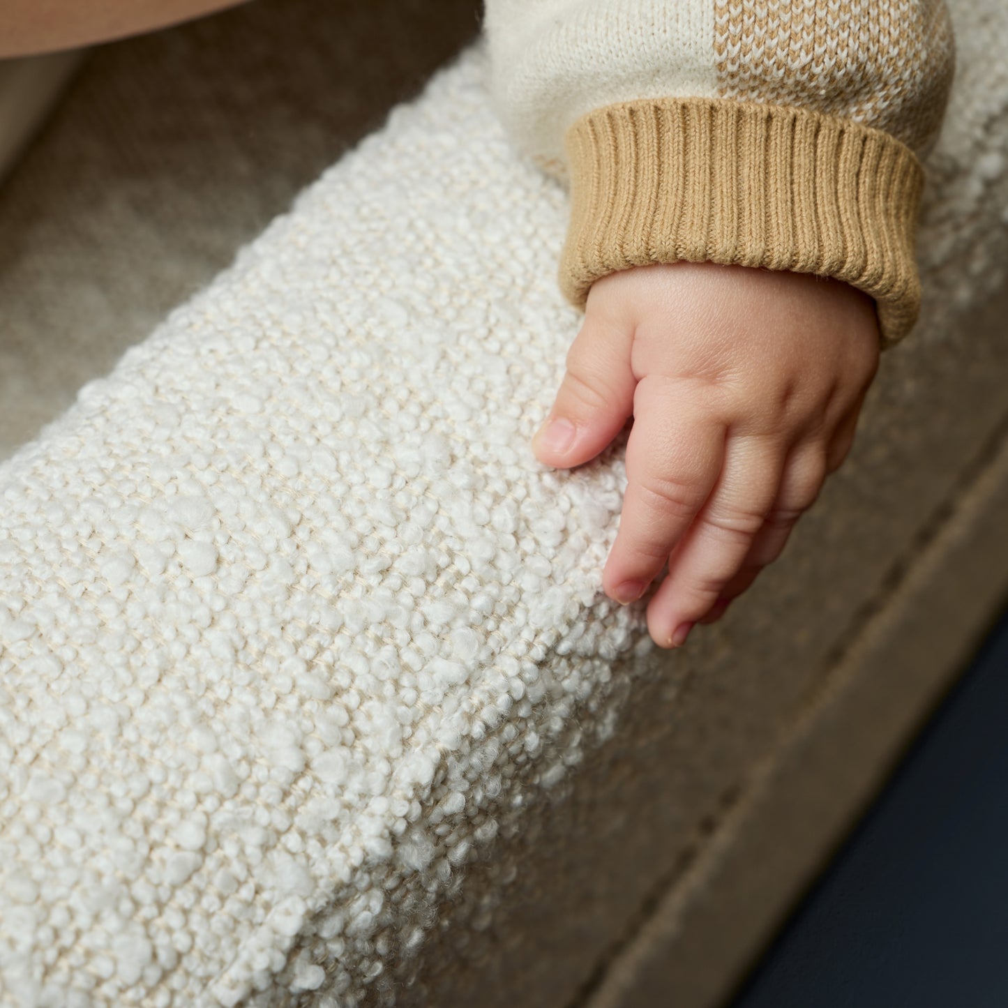 Henry Plus Massage & Heat Nursing Chair in Vanilla Bouclé