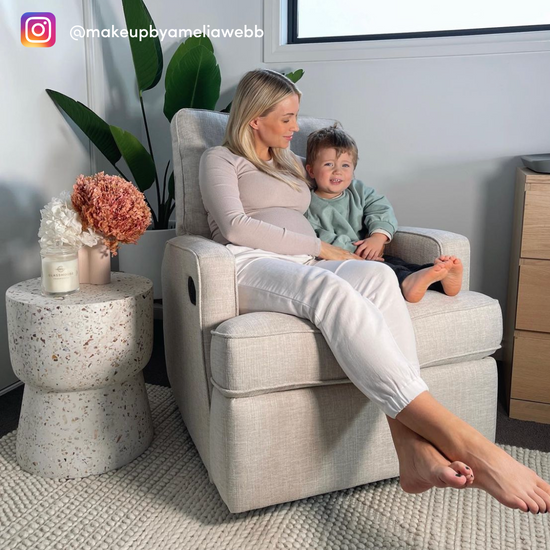 iL Tutto Quinn Nursery Recliner Glider Chair in Egg Shell @makeupbyameliawebb