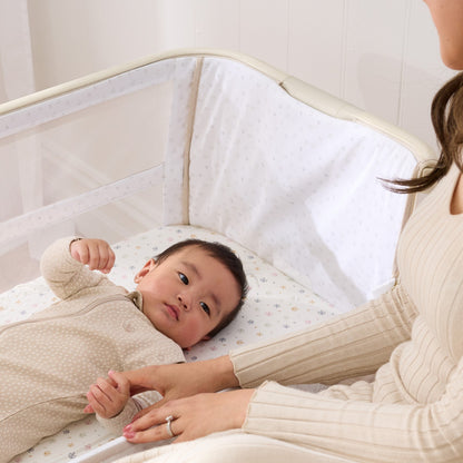 CoZee Breeze Lite Co-sleeping Bassinet in Whitewash Ash and Mushroom