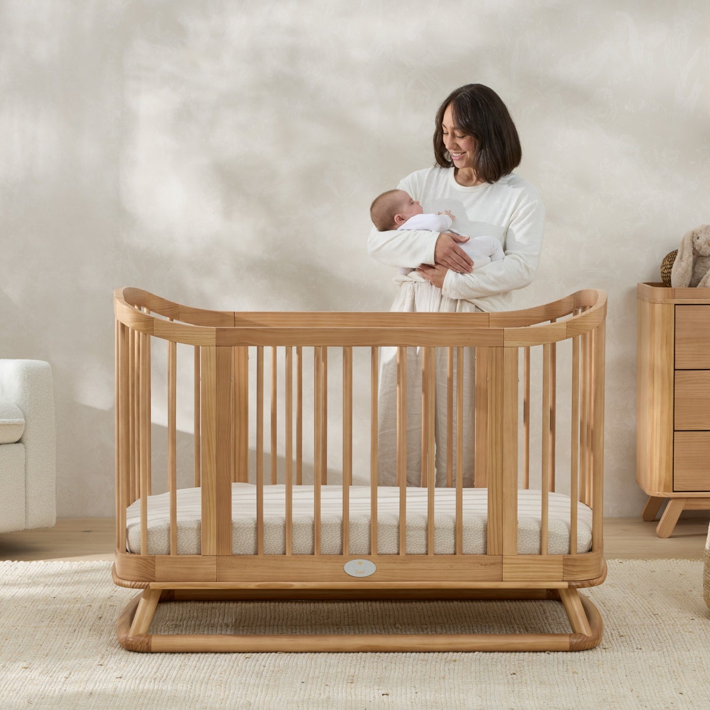 Luca Cot Set with Louie Electric in Taupe Teddy