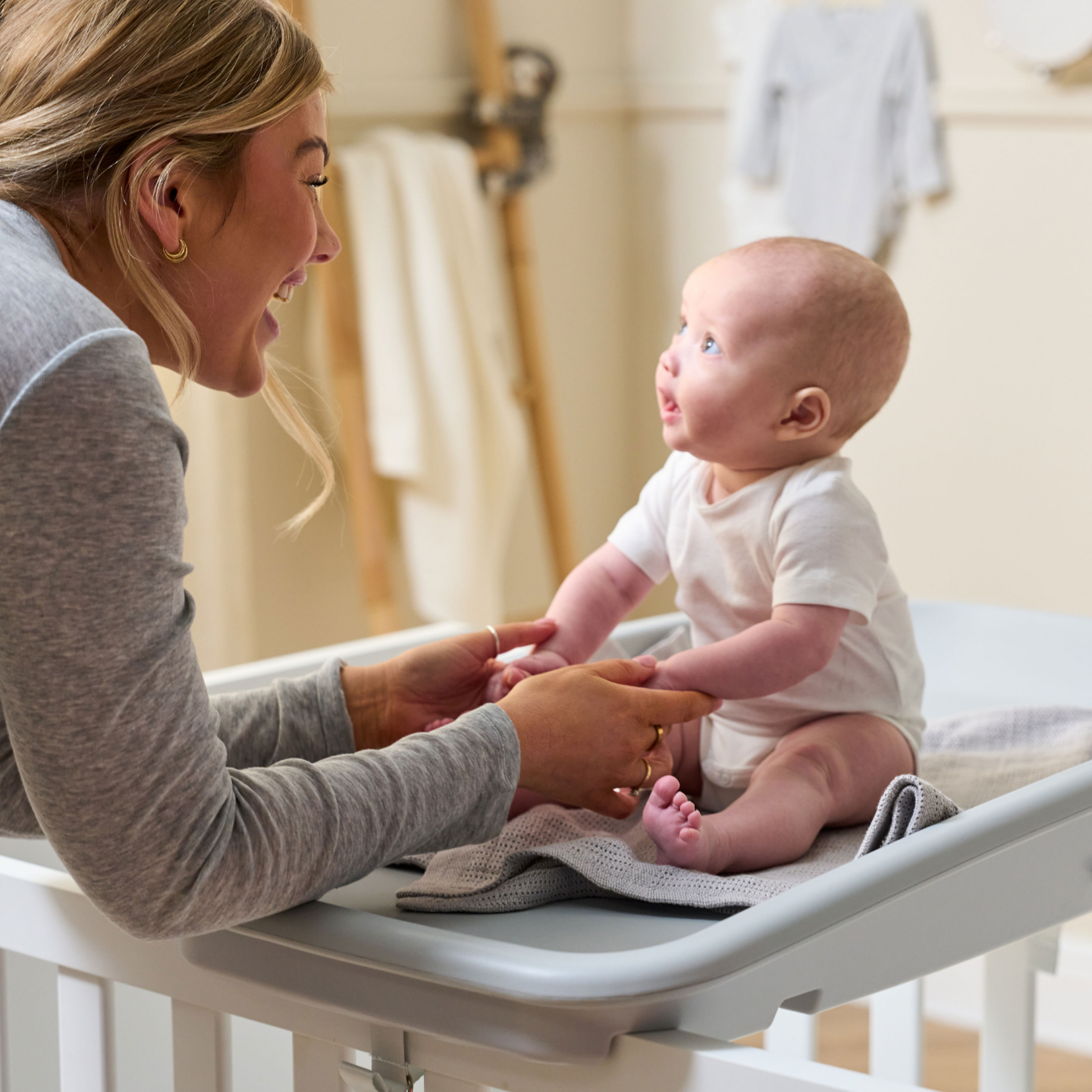 Cushi Baby Changing Mat in Cloud