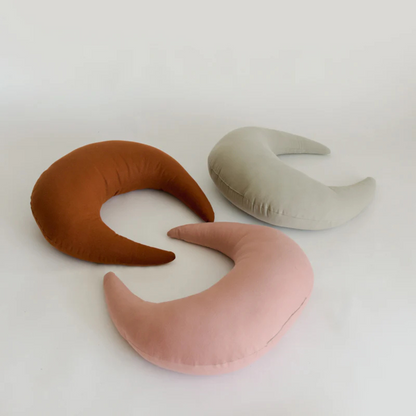 Snuggle Me Feeding Pillow in Birch