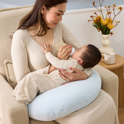 Snuggle Me Feeding Pillow in Bluebell