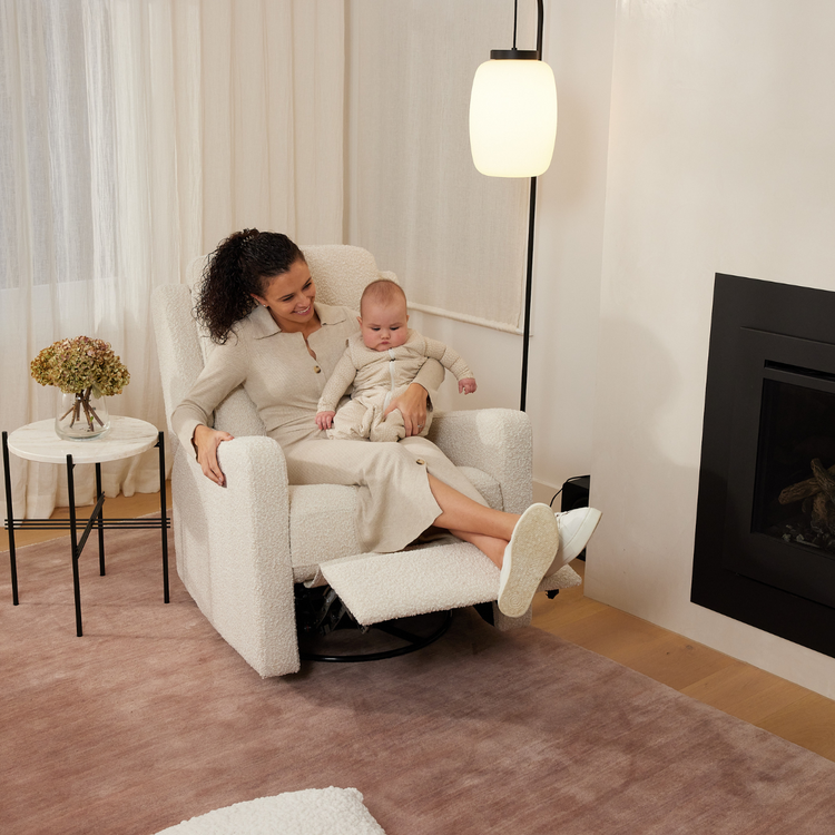 Henry Electric Recliner Glider Chair with USB in Vanilla Bouclé | iL Tutto