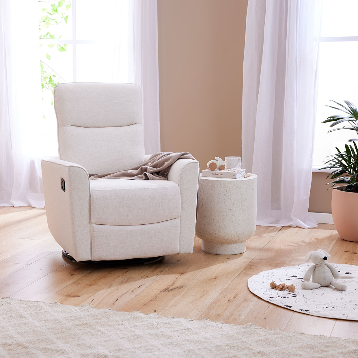 Nursery chair recliner hot sale